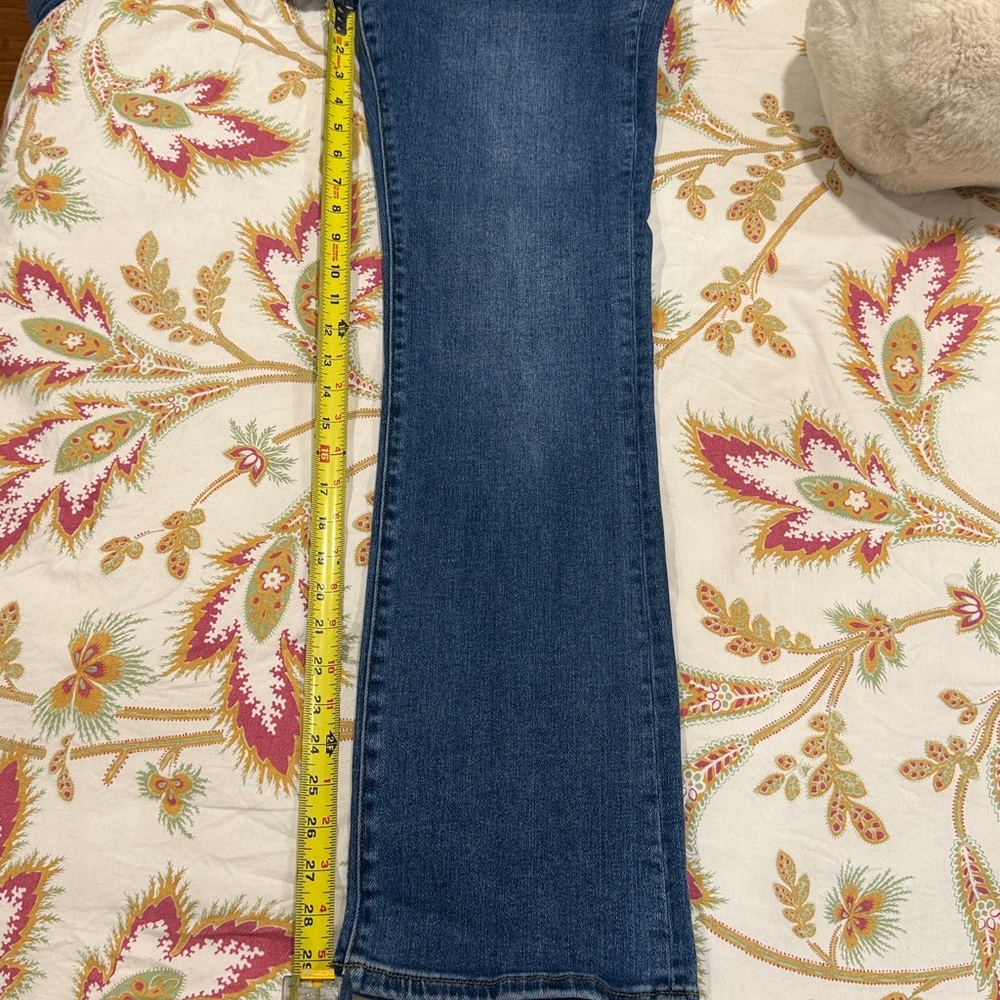 Vervet High Rise Straight Leg Jeans - Picture 16 of 16